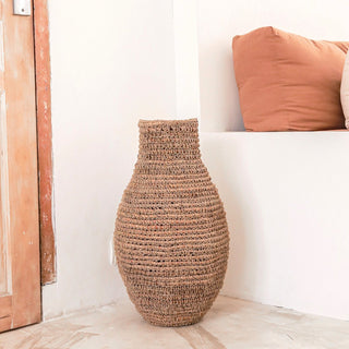 Gewebte Boho-Vase aus Bananenfasern und Bast